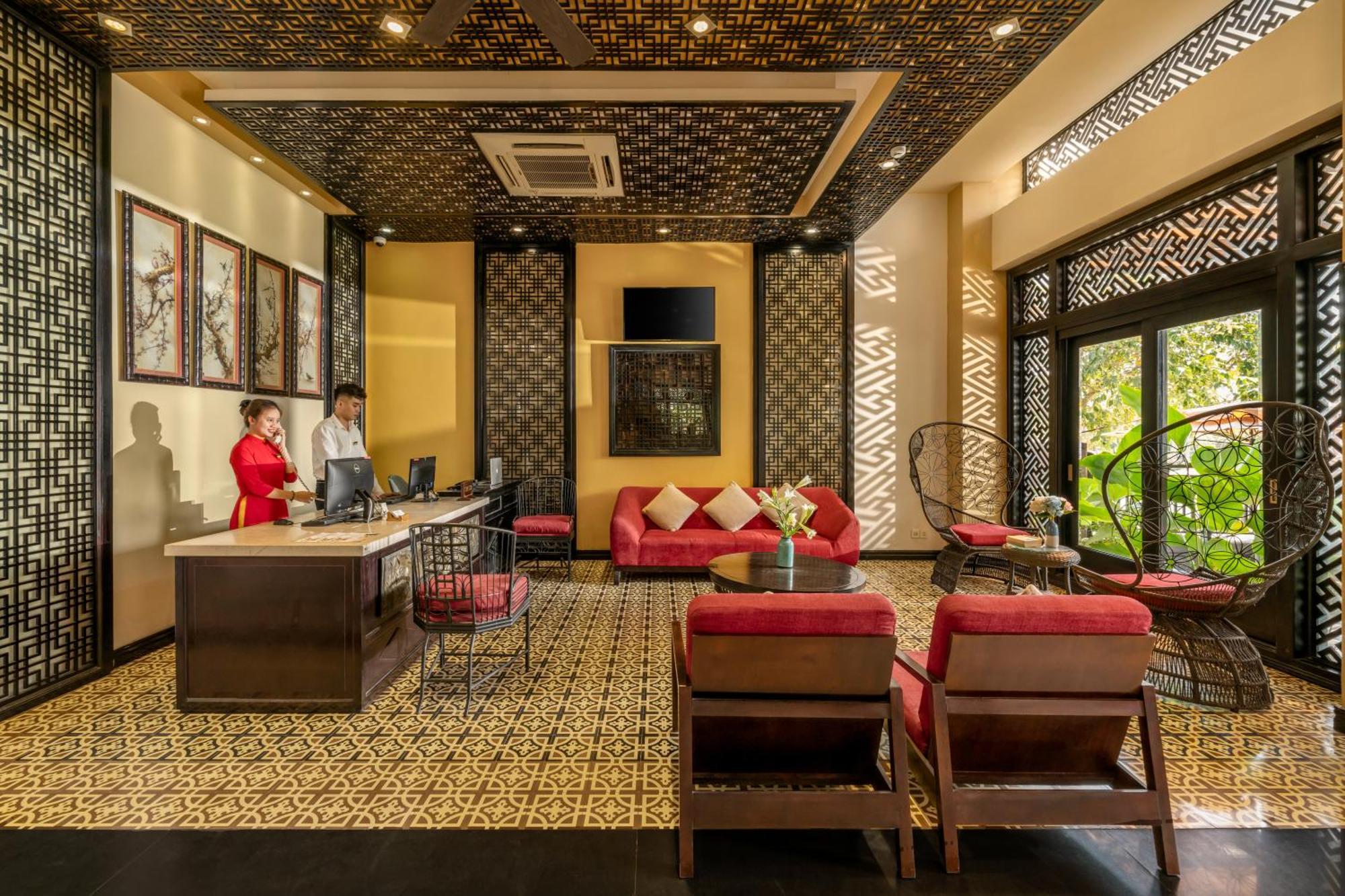 Royal Riverside Hoi An Hotel & Spa Exteriör bild